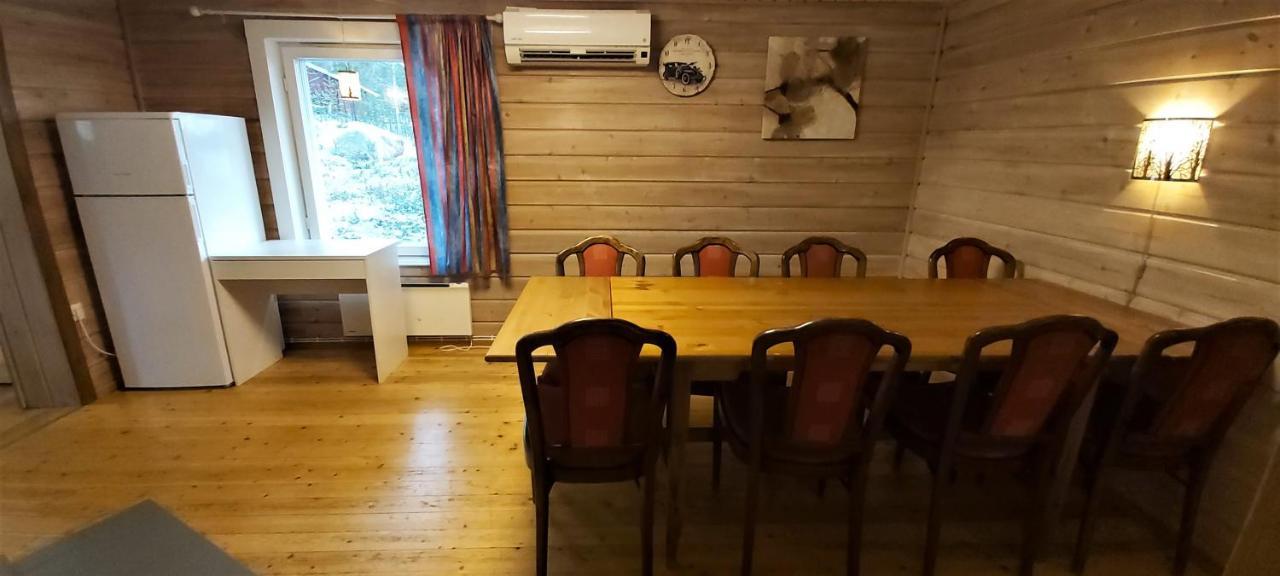 Chalet Hideaway